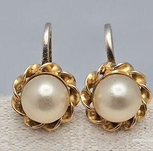Flower Faux Pearl Screw-Back Earrings Vintage Gold-Tone Classic 3/8" Sterling